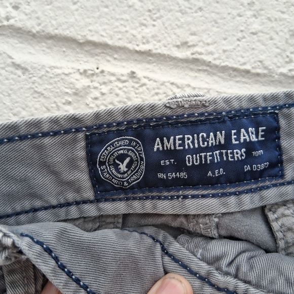 American Eagle Classic Gray Chino Shorts‎ Casual Everyday Size 30 - Picture 1 of 11
